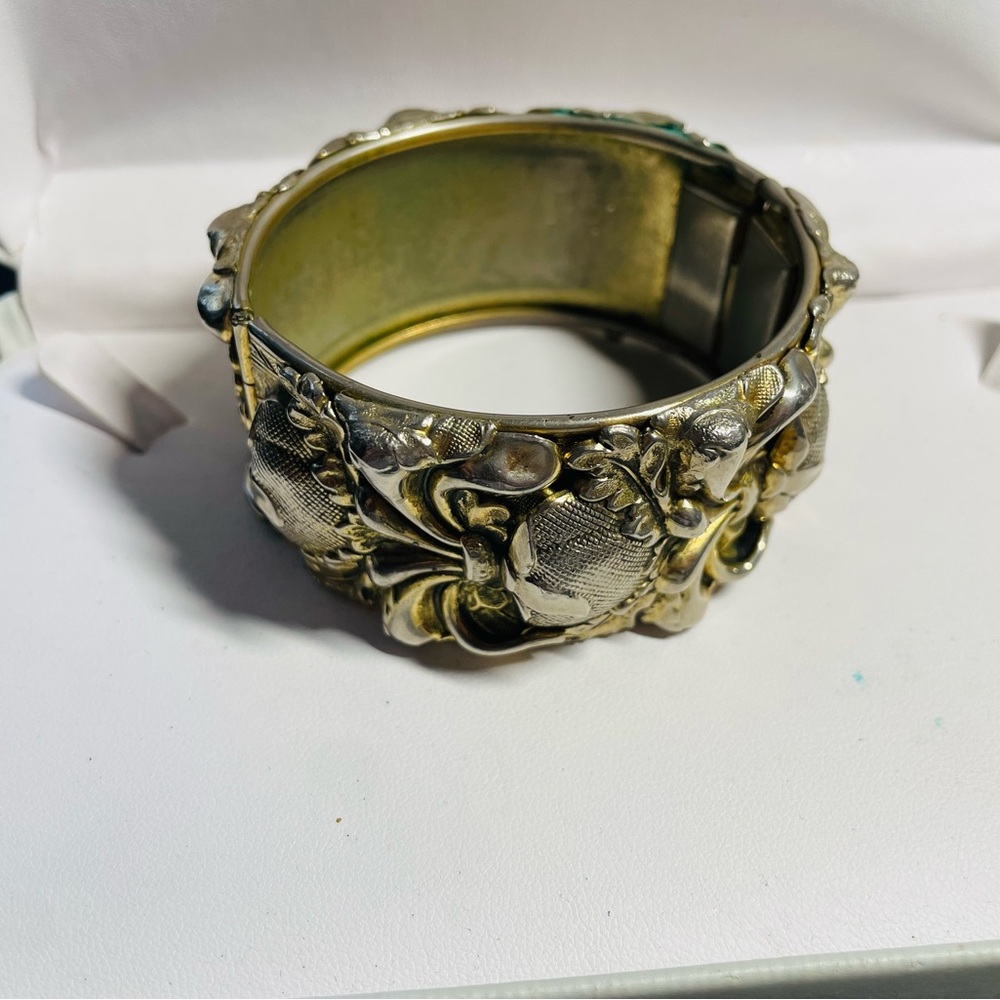 Vintage Whiting and Davis Art Nouveau Engraved Bangle